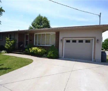 675 Geneva Street — 3 Bedroom - Photo 6