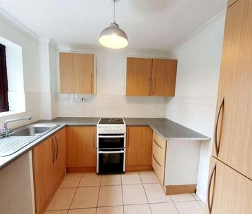 Arundel Court, Kettering, Northants, NN15 - Photo 4