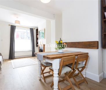 2 bedroom terraced house to rent - Photo 4