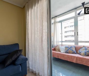 valencia, Valencian Community 46021 - Photo 2