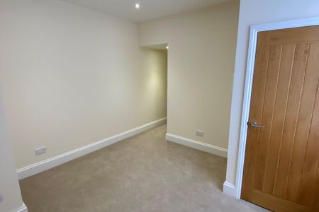 Camperdown - Photo 3