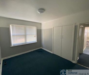 1 / 6 Aratula Street, Dandenong - Photo 4