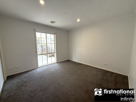 Family Friendly Home - Photo 5