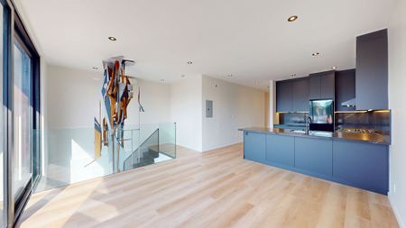 For Lease - 3212 Dundas Street Unit# 301, Toronto, Ontario - Photo 5