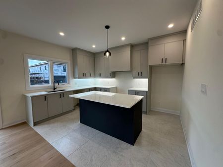 For Lease - 6316 Jewel Common, Niagara Falls, Ontario - Photo 5