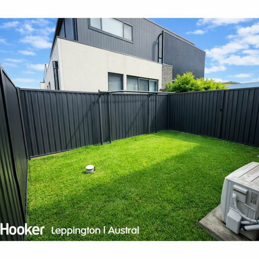 Spacious 1 Bedroom Granny Flat with Private Backyard - Photo 1