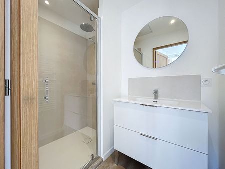 Location Appartement 2 pièces 38m² LA ROCHELLE 17000 - Photo 3