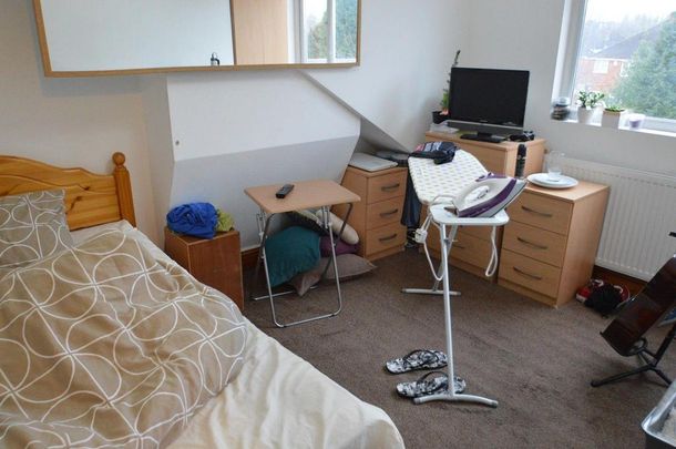 6 bedroom house to rent - Photo 1