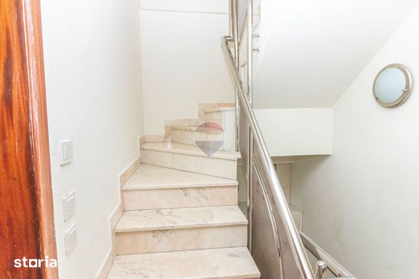 Casa / Vila cu 7 camere de inchiriat în zona Victoriei - Fotografie 1