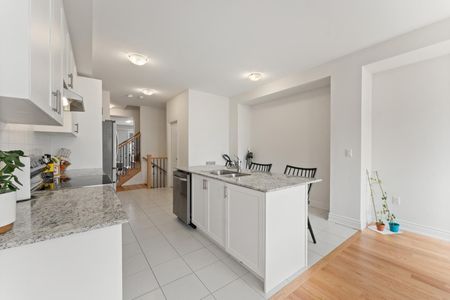 For Lease - 3243 Sixth Line, Oakville, Ontario - Photo 3