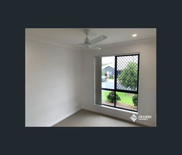 Spacious 3 Bedroom home. - Photo 3