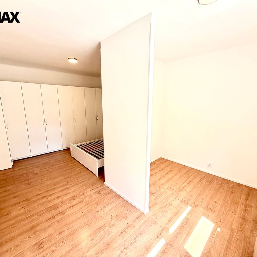 Pronájem bytu 2+kk v osobním vlastnictví 57 m², Praha 2 - Vyšehrad - Photo 1