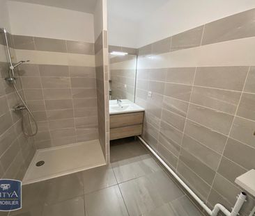 Location Appartement 2 pièces 48m² TOULON 83200 - Photo 5
