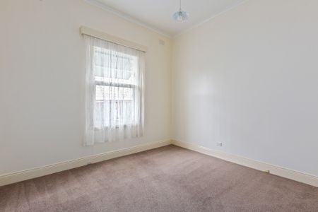 21 Loller Street, Brighton VIC 3186 - House For Rent | Domain - Photo 3