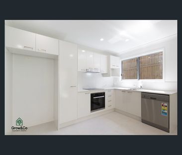 5B/1A Franzin Drive, Cashmere, Qld 4500 - Photo 4