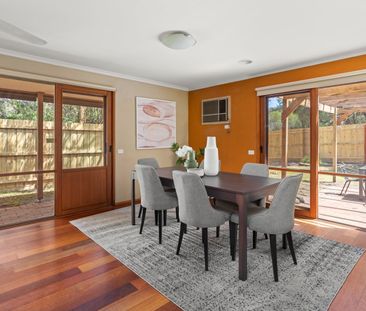 TIMELESS ELEGANCE IN THE HEART OF MALVERN EAST - Photo 6