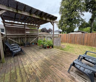 For Lease - 255 Blackhorne Drive Unit# A, Kitchener, Ontario - Photo 2