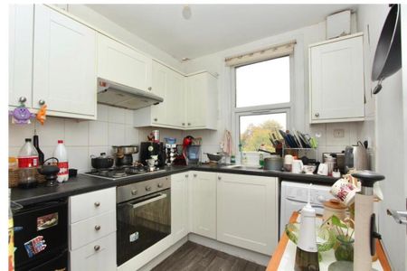 Room in a Shared Flat, Hampden Road, N8 - Photo 4