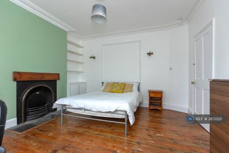 5 bedroom terraced house to rent - Photo 4