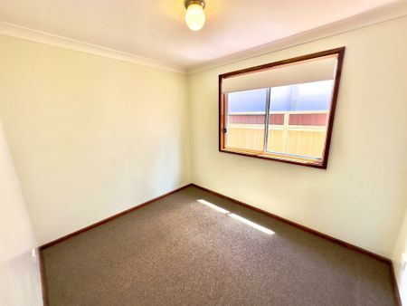 View Wednesday at 4:10pm - 4:20pm - Photo 3