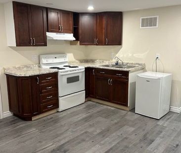 For Lease - 332 Jackson Street Unit# Lower, Hamilton, Ontario - Photo 2