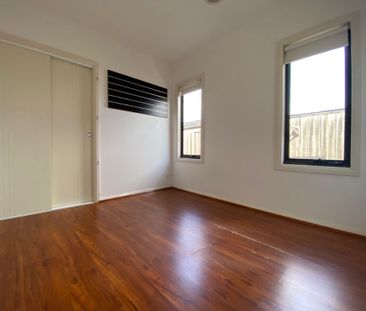 3/11-13 Furlong Road Sunshine North VIC - Photo 1