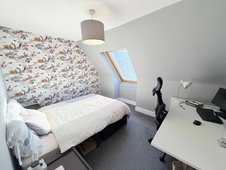 2 bedroom flat to rent - Photo 4