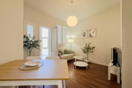 Carrer de Balmes, Barcelona, Catalonia 08006 - Photo 4