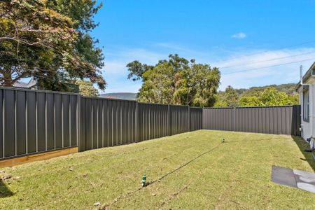 Renovated Four Bedroom Home - Photo 4