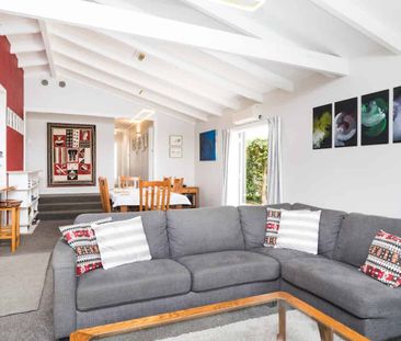 HOKOWHITU - 4 BEDROOMS - Photo 1