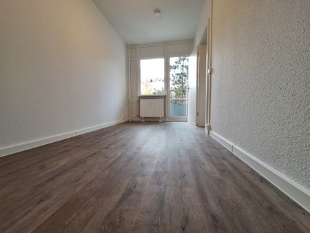 Sanierte 4-Raum Wohnung mit Wohlfühlcharakter! - Photo 4