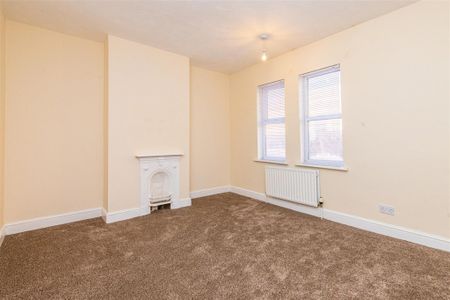2 bed House - Mid Terrace To Let - Photo 2
