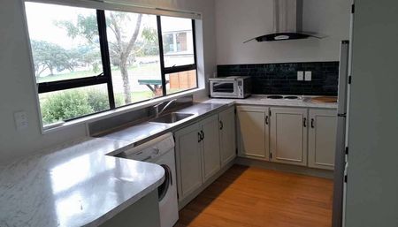 Scenic 2BR Flat Near Snells Beach - Photo 4