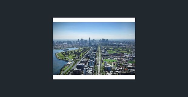 FULLY FURNISHED - RENOVATED - ALBERT PARK & PORT PHILLIP BAY VIEWS - PARKING - MOVE-IN READY! - Photo 1