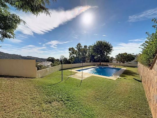 Piso de alquiler en Calle Cardo Cuco, Cerrado de Calderón - Hacienda Paredes - Photo 1