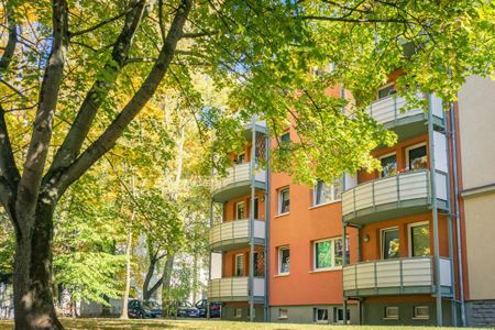 3-Raum-Familienwohnung und den Spielplatz im Wohnumfeld - Foto 3