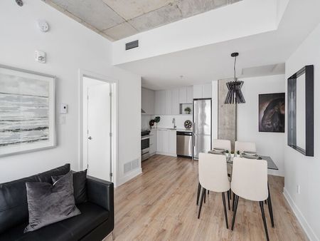 Nuberri Rental Apartments in Ville-Marie, Quartier Latin and Quartier des spectacles - Photo 4