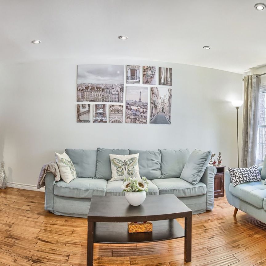 For Lease - 256 Ross Lane, Oakville, Ontario - Photo 1