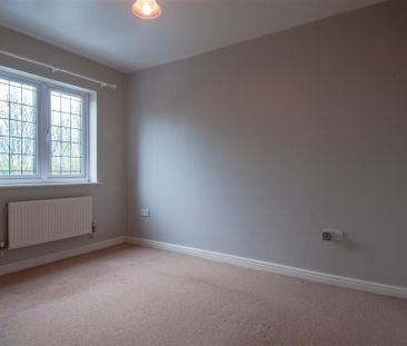 3 bedroom semi-detached house to rent - Photo 4