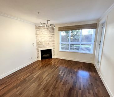 Immaculate Ground Floor One Bedroom with Parking and Storage - Photo 1