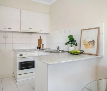 Unit 14/122 Beaconsfield Parade, Albert Park. - Photo 4