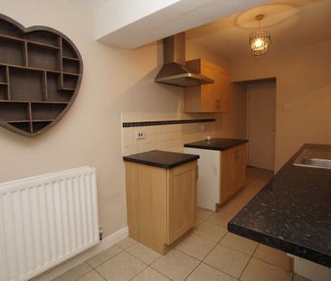 Terraced House in Gloucester Road, Currock, Carlisle - Photo 2