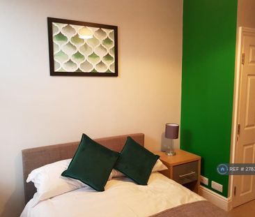 1 bedroom in a house share to rent - Photo 4