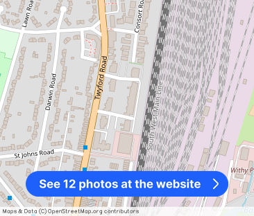 Eastleigh - Photo 1