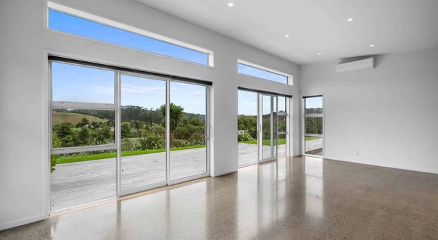 Your elevated country lifestyle awaits. - Photo 1