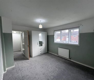 2 bedroom end of terrace house to rent - Photo 3