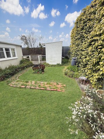 15 Bush Grove, Trentham - Photo 3