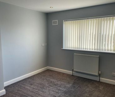 Cowper Close - Photo 2
