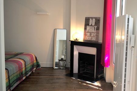 Location Appartement 1 pièce 29m² PARIS 18ème - Photo 5