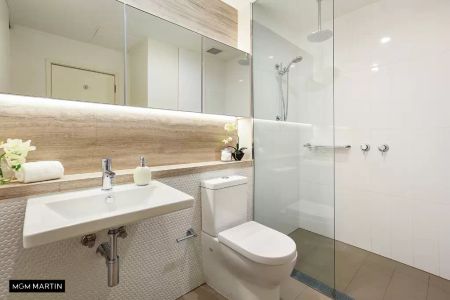 MGM MARTIN - ONE BEDROOM APARTMENT - Photo 4